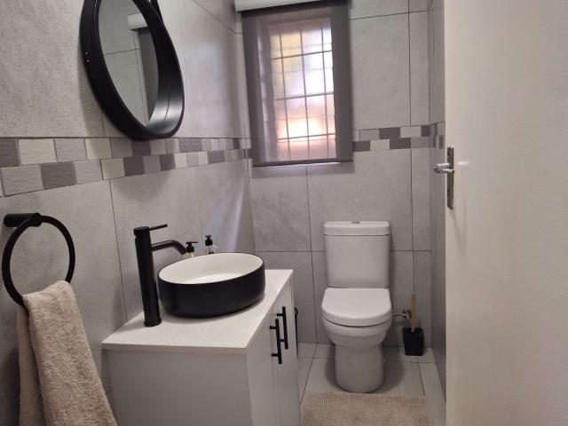 Townhouse for sale in Brackenhurst, Ekurhuleni