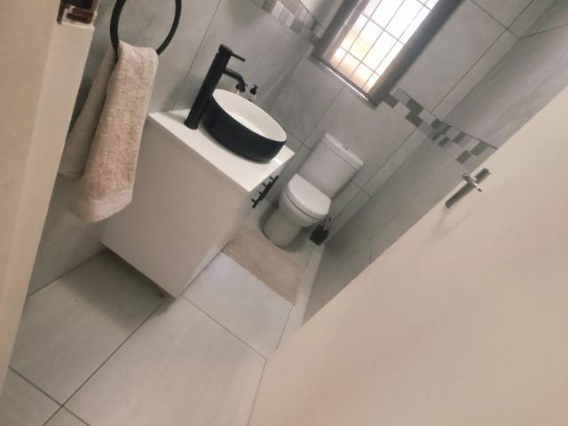 Townhouse for sale in Brackenhurst, Ekurhuleni