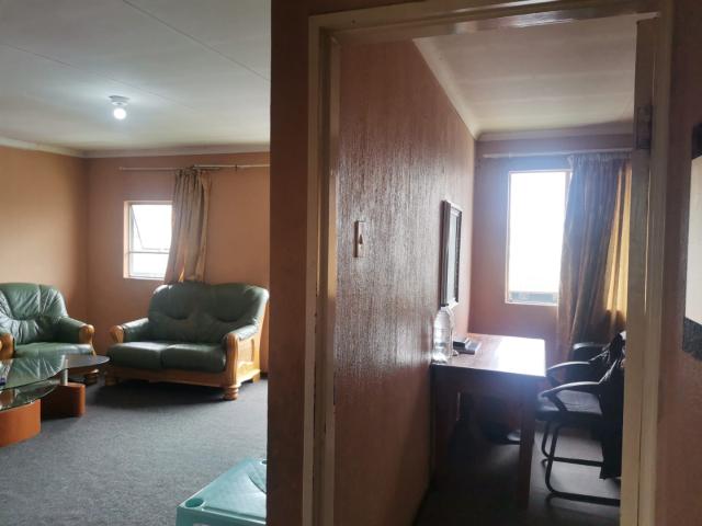 Townhouse for sale in Johannesburg, Gauteng