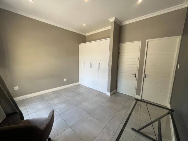 Townhouse for sale in Waterkloof, Gauteng