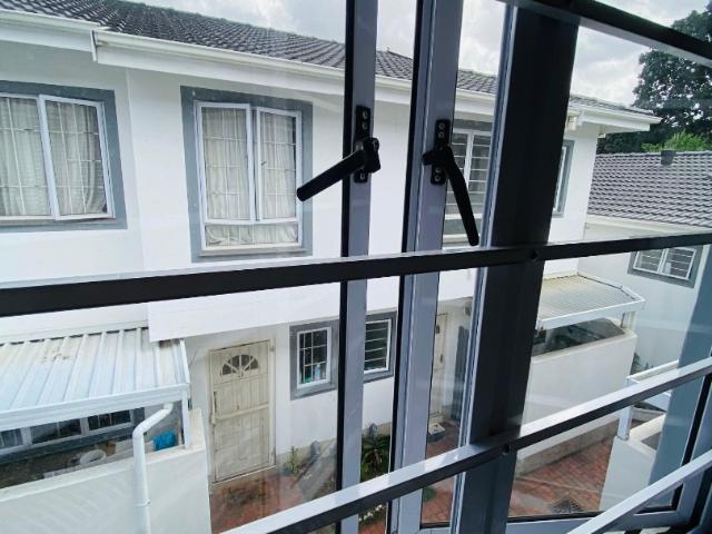 Townhouse for sale in Seaview, Kwazulu-natal