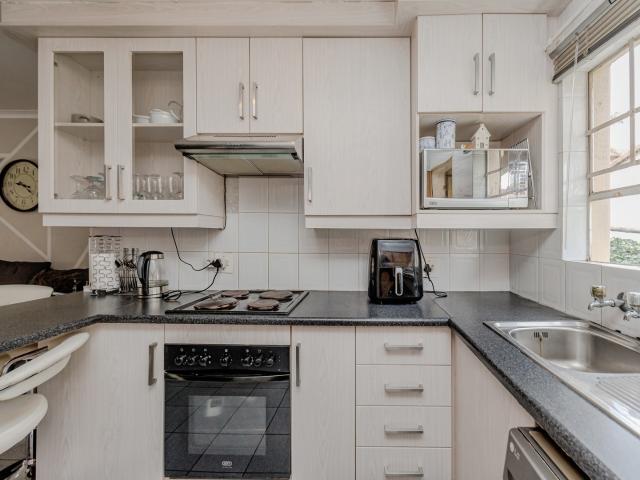 Townhouse for sale in Nooitgedacht, Gauteng
