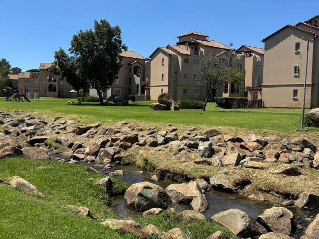 Townhouse for sale in Ekurhuleni, Gauteng