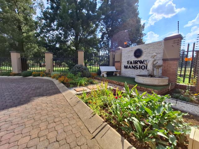 Townhouse for sale in Ekurhuleni, Gauteng