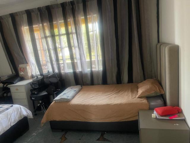 Townhouse for sale in Vosloorus, Gauteng