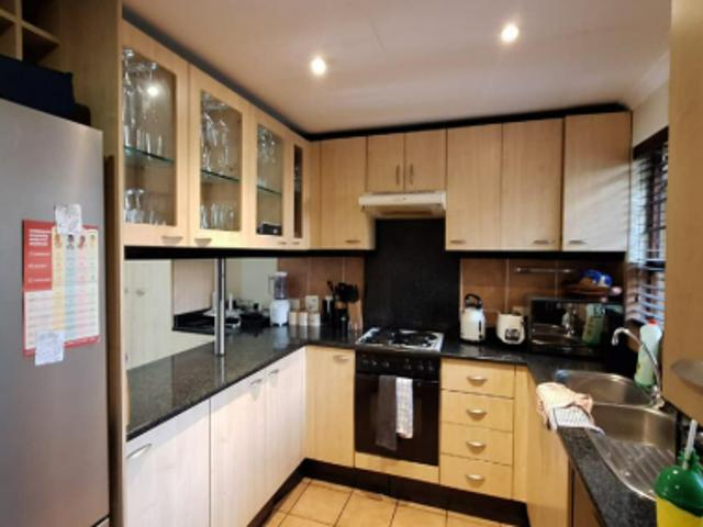 Townhouse for sale in Douglasdale, Randburg