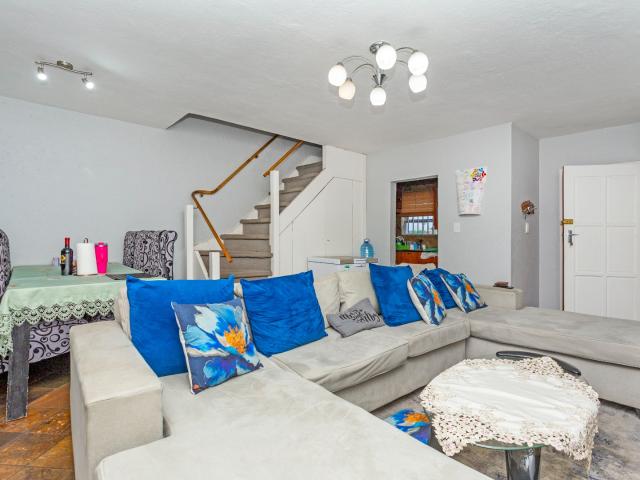 Townhouse for sale in Douglasdale, Randburg