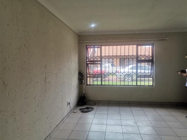 Townhouse for sale in Ekurhuleni, Gauteng