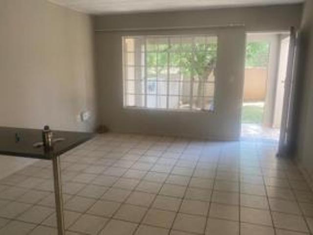 Townhouse for sale in Ekurhuleni, Gauteng
