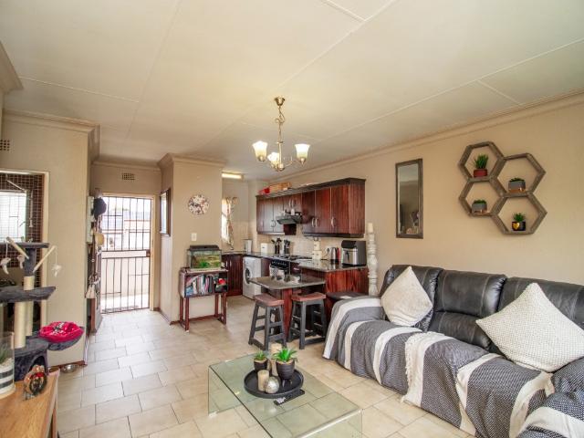 Townhouse for sale in Ekurhuleni, Gauteng