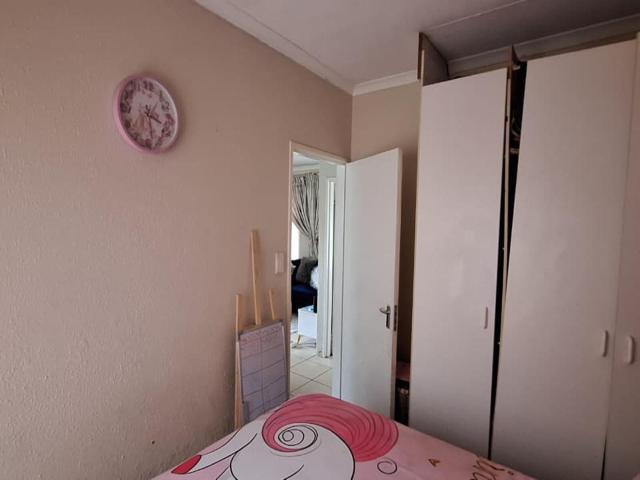 Townhouse for sale in Edleen, Ekurhuleni