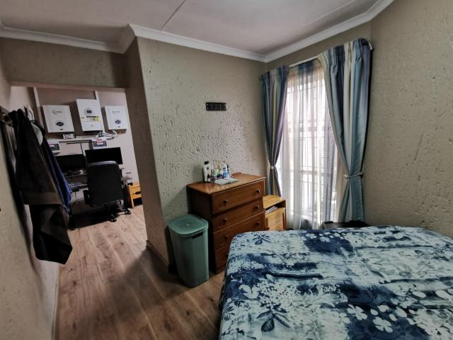 Townhouse for sale in Ekurhuleni, Gauteng