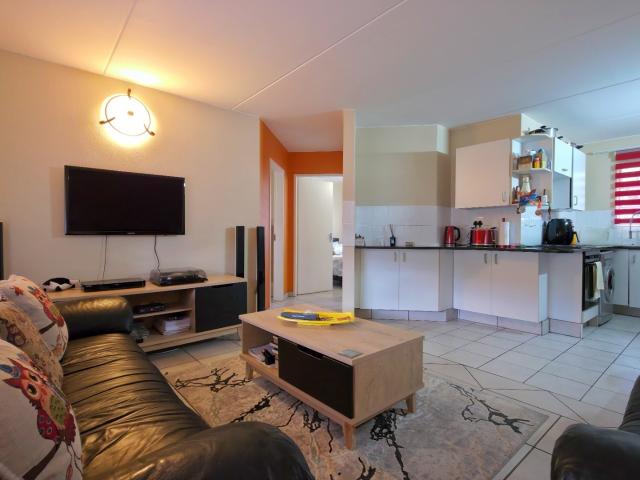 Townhouse for sale in Waterkloof, Gauteng