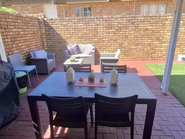 Townhouse for sale in Waterkloof, Gauteng