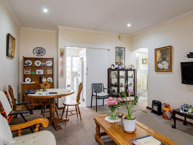 Townhouse for sale in Vosloorus, Gauteng