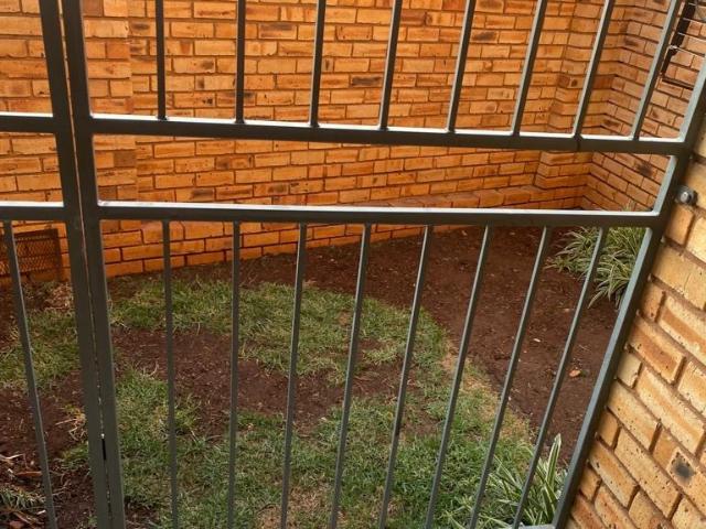 Townhouse for sale in Ekurhuleni, Gauteng
