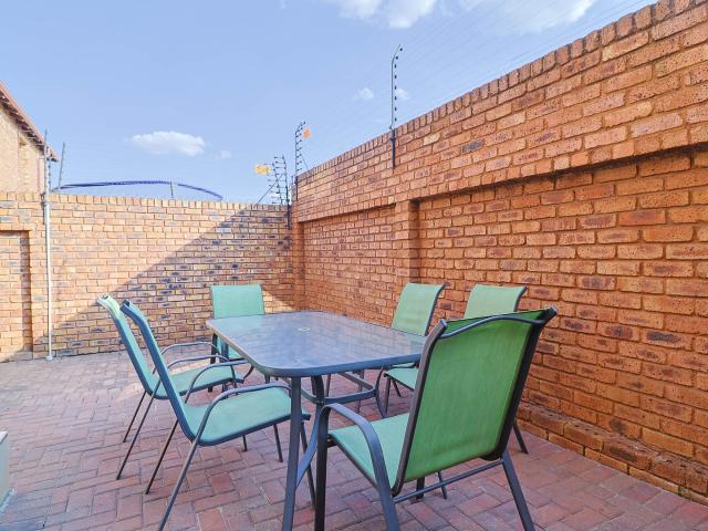 Townhouse for sale in Ekurhuleni, Gauteng