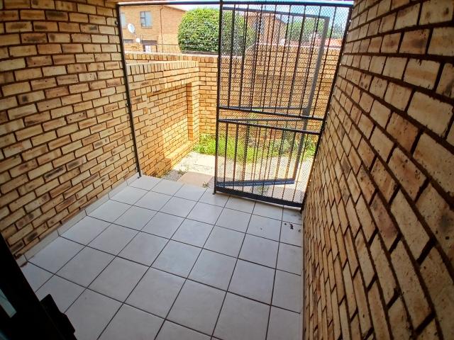Townhouse for sale in Ekurhuleni, Gauteng