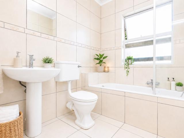 Townhouse for sale in Nooitgedacht, Gauteng