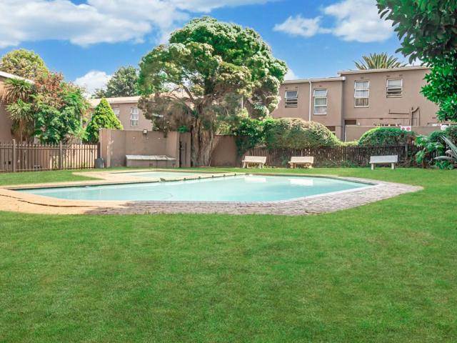 Townhouse for sale in Nooitgedacht, Gauteng
