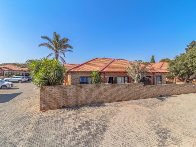 Townhouse for sale in Nooitgedacht, Gauteng