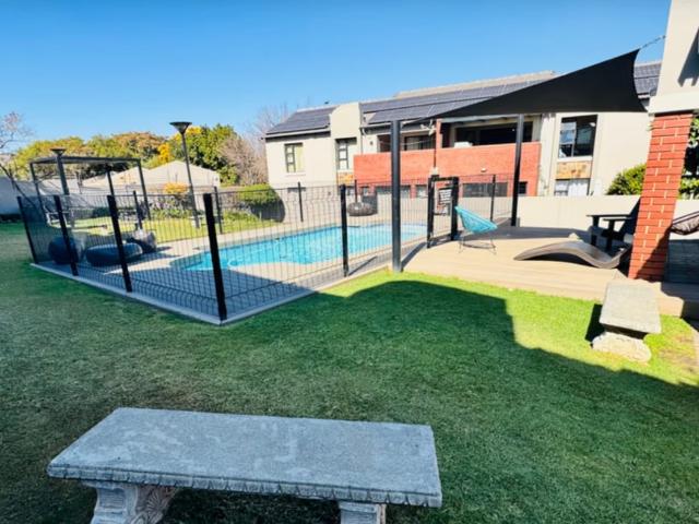 Townhouse for sale in Douglasdale, Randburg