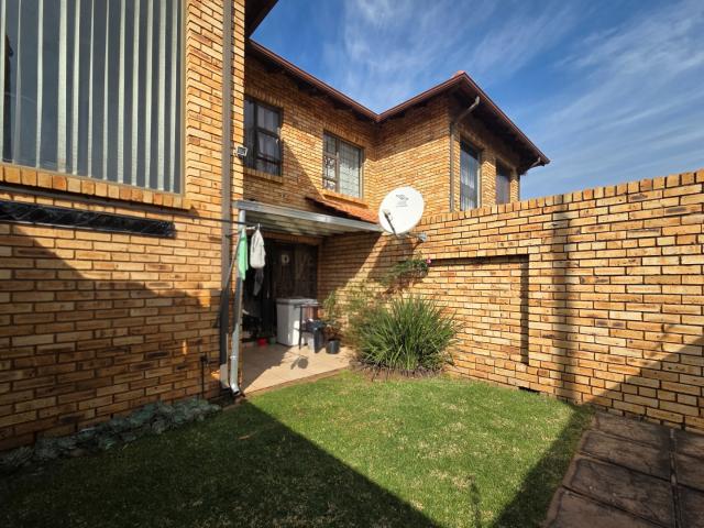Townhouse for sale in Ekurhuleni, Gauteng