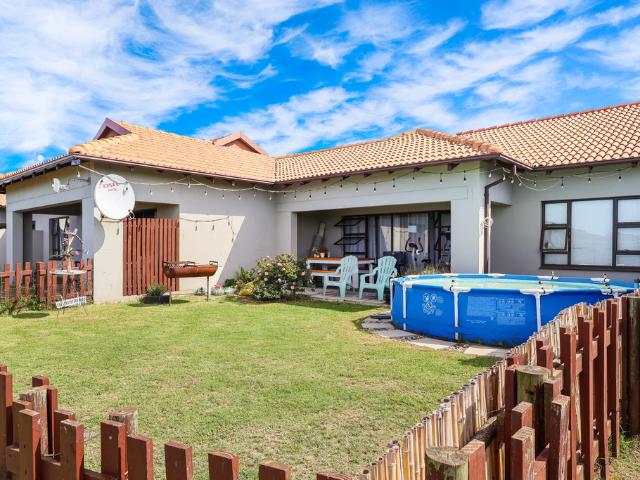 Townhouse for sale in Eastern Cape