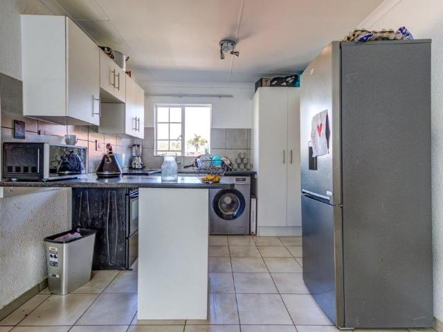 Townhouse for sale in Glenmarais, Ekurhuleni