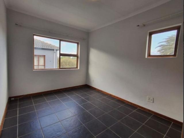 Townhouse for sale in Glenmarais, Ekurhuleni