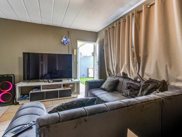 Townhouse for sale in Ekurhuleni, Gauteng