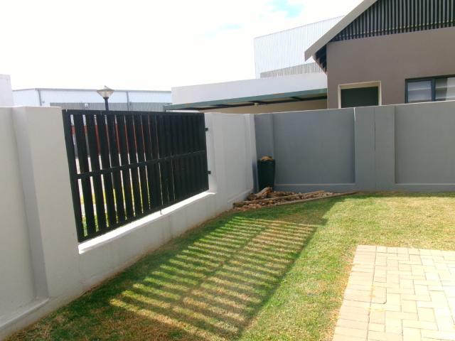 Townhouse for sale in Glenmarais, Ekurhuleni