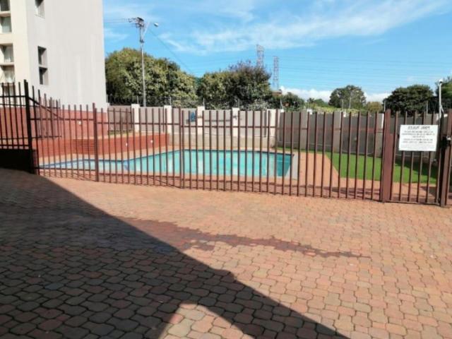 Townhouse for sale in Vosloorus, Gauteng