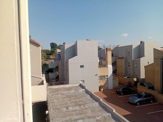 Townhouse for sale in Vosloorus, Gauteng