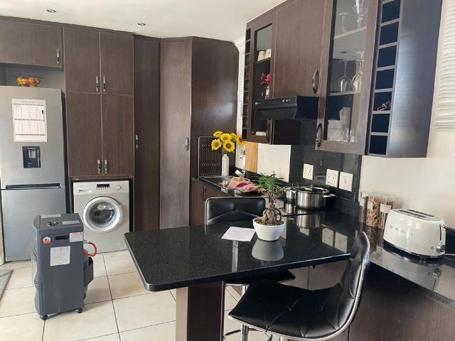Townhouse for sale in Vosloorus, Gauteng