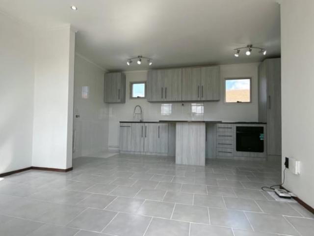 Townhouse for sale in Vosloorus, Gauteng