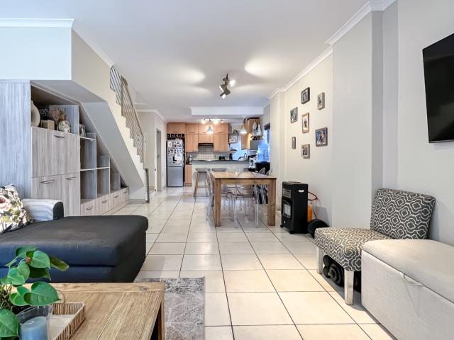 Townhouse for sale in Vosloorus, Gauteng