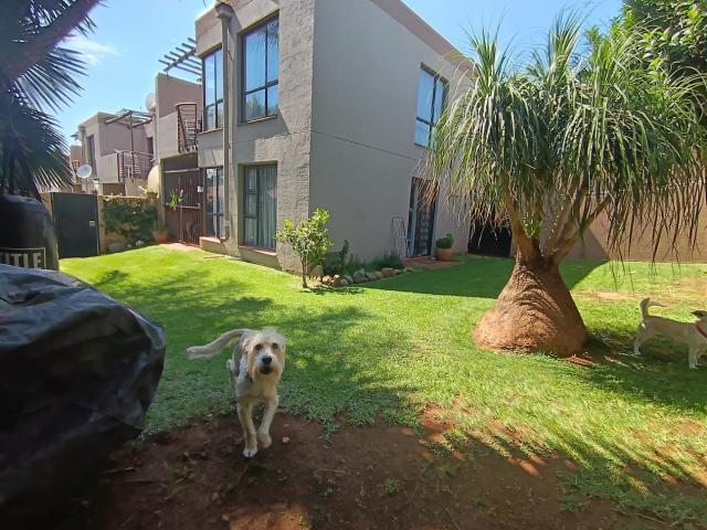 Townhouse for sale in Vosloorus, Gauteng