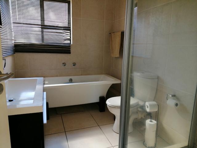 Townhouse for sale in Vosloorus, Gauteng