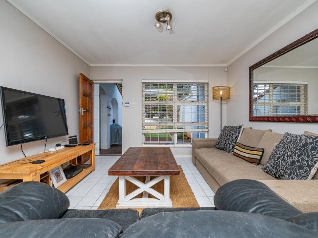Townhouse for sale in Seaview, Kwazulu-natal