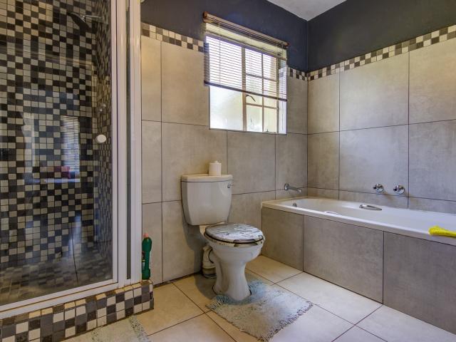 Townhouse for sale in Ekurhuleni, Gauteng