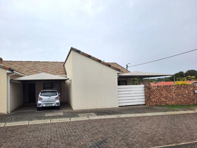 Townhouse for sale in Gonubie, Eastern Cape