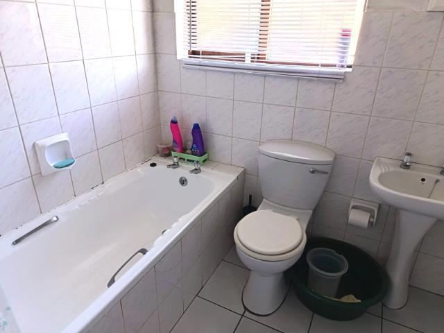 Townhouse for sale in Port Elizabeth, Eastern Cape