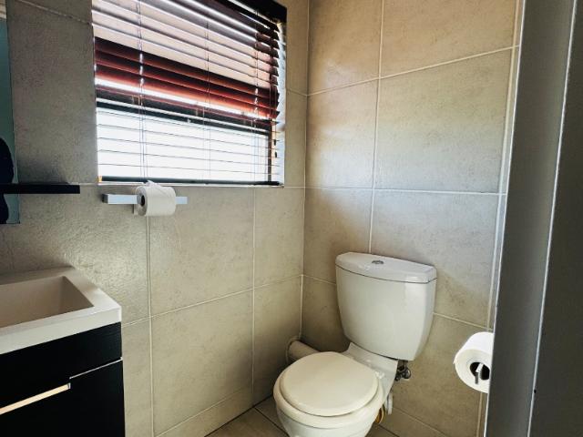 Townhouse for sale in Vosloorus, Gauteng