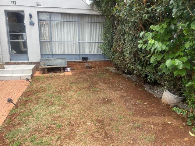Townhouse for sale in Vosloorus, Gauteng