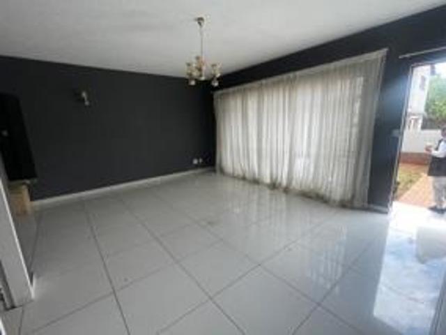 Townhouse for sale in Vosloorus, Gauteng