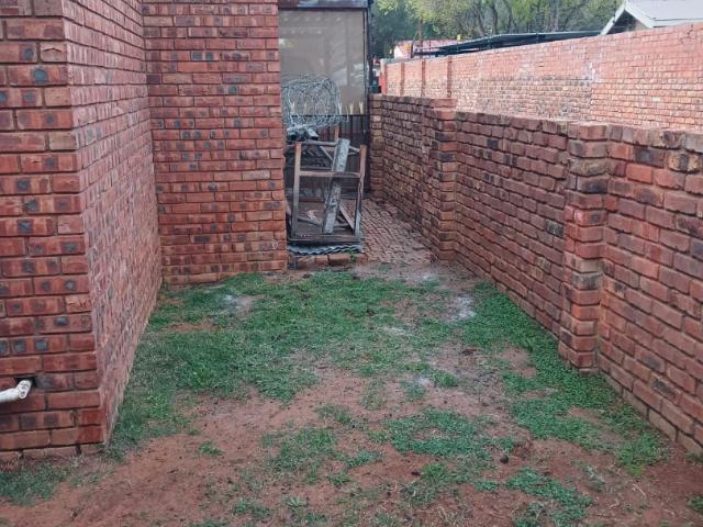 Townhouse for sale in Frances Baard, Northern Cape