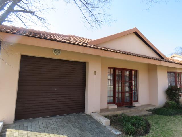 Townhouse for sale in Harrismith, Free State