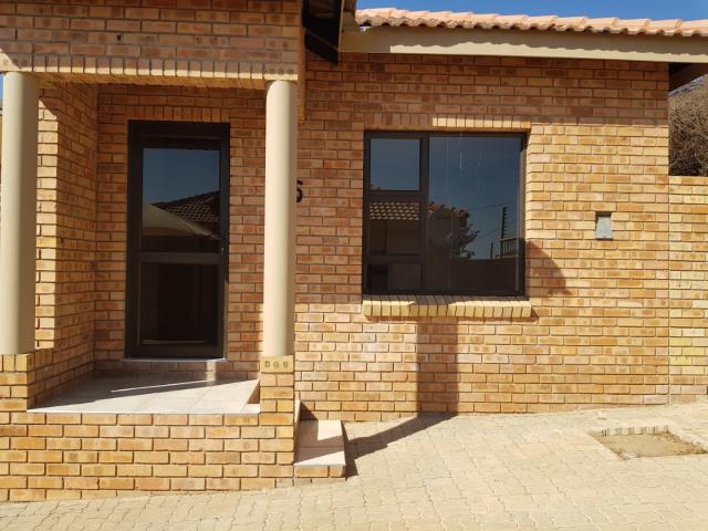 Townhouse for sale in Frances Baard, Northern Cape