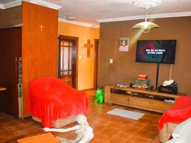 Townhouse for sale in Ekurhuleni, Gauteng